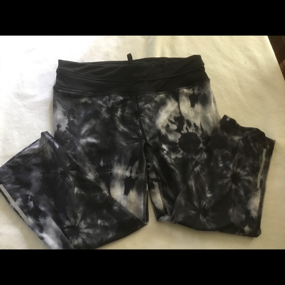 Danskin Now Fitted Yoga Capri Multi Small 4-6 color Multi - Picture 3 of 6